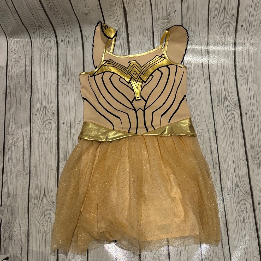 Wonder Woman 84 girls size 10/12